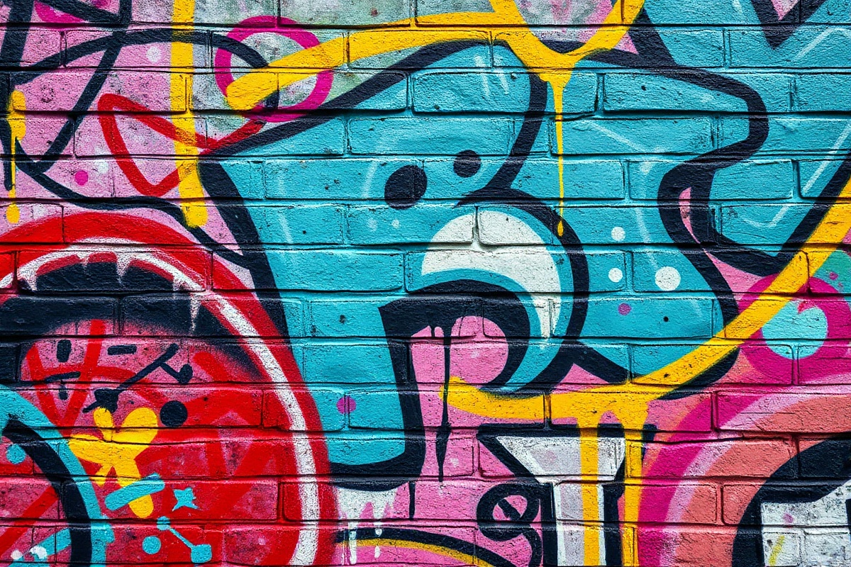 Bunte Street Art Wandmalerei in Berlin